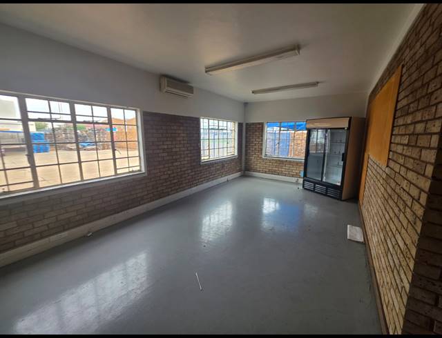 600M² WAREHOUSE TO LET IN ALRODE